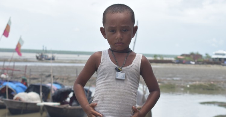 মাদুলির মোড়কে নিরাপত্তার খোঁজ, ভ্রান্ত বিশ্বাসে বাঁধা বাস্তবতা