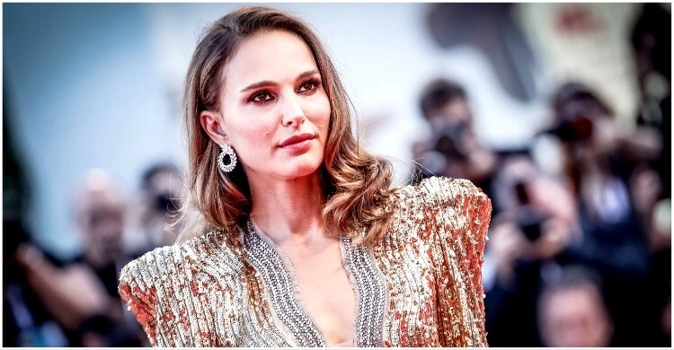 আইসিইর বর্বরতা ও নারীদের অবহেলা নিয়ে সরব নাটালি পোর্টম্যান