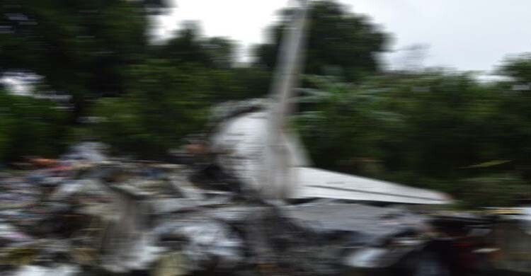 যুক্তরাষ্ট্রে ৮ যাত্রী নিয়ে বিধ্বস্ত প্রাইভেট জেট প্লেন