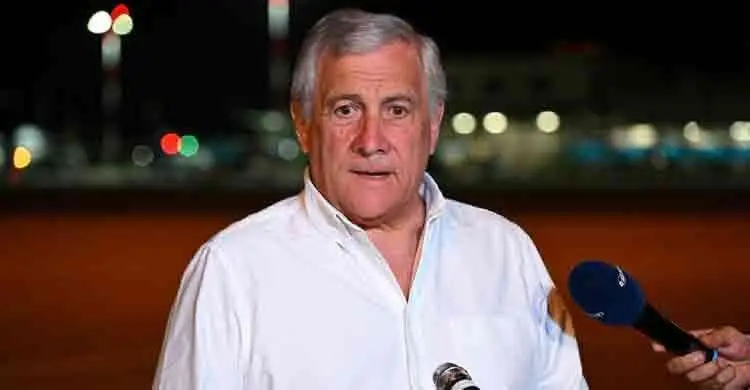 ইরানের সেনাবাহিনীকে ‘সন্ত্রাসী সংগঠন’ ঘোষণার আহ্বান ইতালির