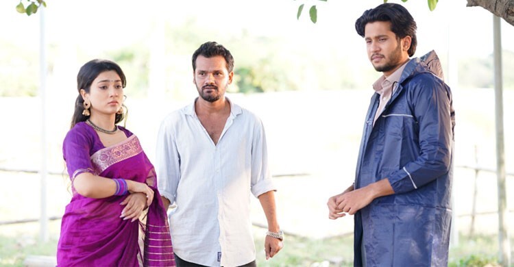 নীরব প্রেমের গল্পে নাওভি-জিম