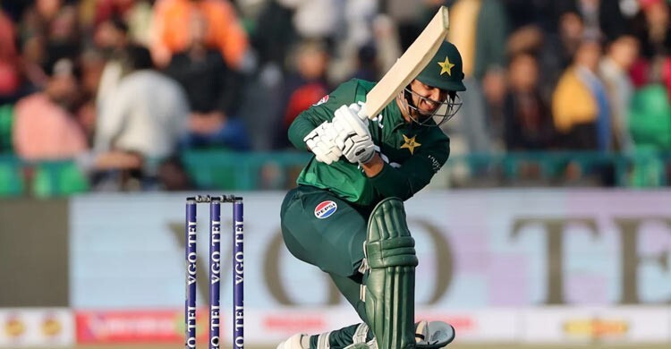 অস্ট্রেলিয়ার বিপক্ষে চ্যালেঞ্জিং পুঁজি পাকিস্তানের