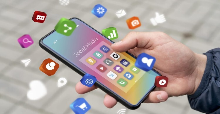 আপনার তথ্য চুরি করছে অ্যাপ, যেভাবে সুরক্ষিত থাকবেন