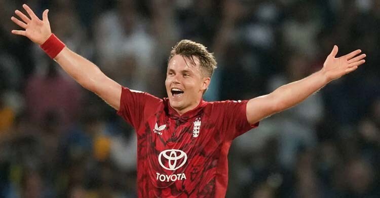 কারানের হ্যাটট্রিকে সিরিজে এগিয়ে গেলো ইংল্যান্ড