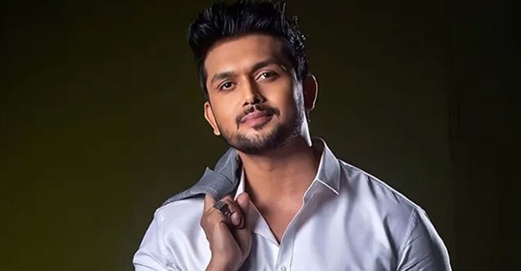 করেছেন শুটিংয়ের ছোটখাটো কাজ, আজ তিনি ঢালিউডের নায়ক