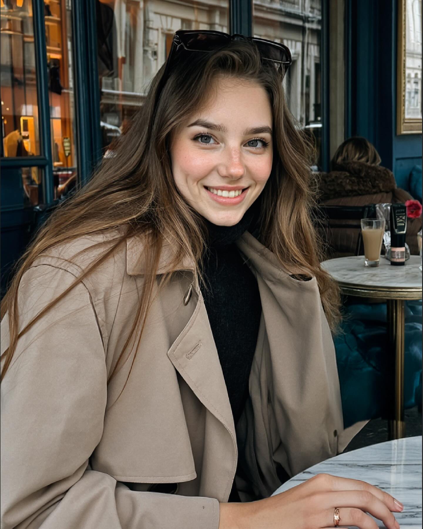 হলিউডে আতঙ্ক ছড়াচ্ছে এই নারী