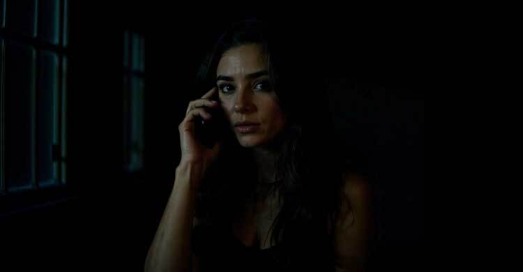 হলিউডে আতঙ্ক ছড়াচ্ছে এই নারী