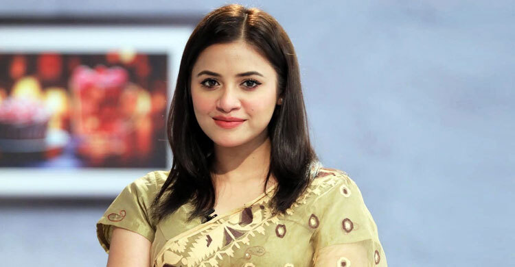 ‘মনে হচ্ছে আমার বাচ্চা’, লাইভে কাঁদতে কাঁদতে তিশা