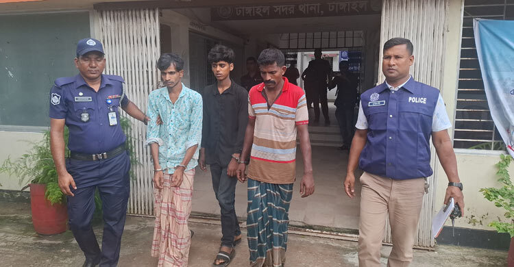 ভুল ট্রেনে উঠে ধর্ষণের শিকার তরুণী, আদালতে স্বীকারোক্তি ৩ জনের