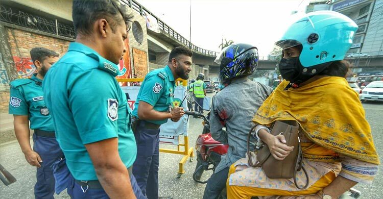 বিমানবন্দর-রেল-মেট্রো-টার্মিনালে কড়া সতর্কতা, নিরাপত্তা বলয়ে দেশ