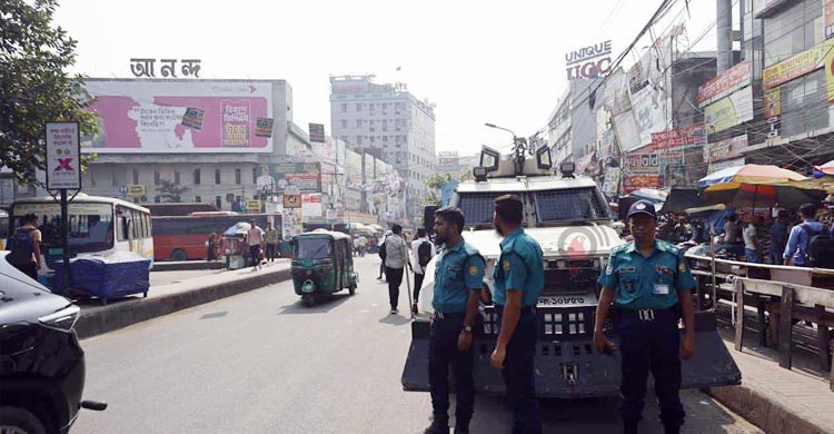 বিমানবন্দর-রেল-মেট্রো-টার্মিনালে কড়া সতর্কতা, নিরাপত্তা বলয়ে দেশ