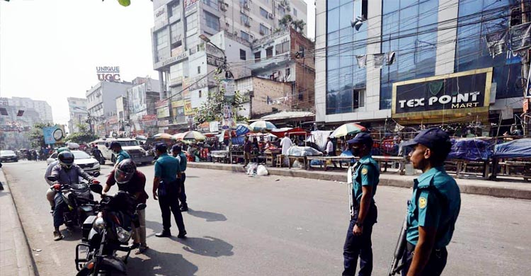 বিমানবন্দর-রেল-মেট্রো-টার্মিনালে কড়া সতর্কতা, নিরাপত্তা বলয়ে দেশ