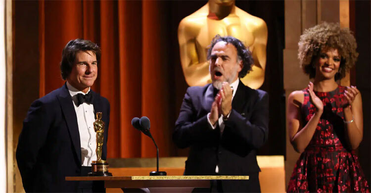 Tom Cruise receives honorary Oscar at Governors Awards