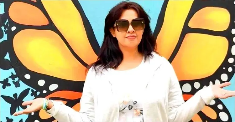 যে প্রিয়মুখ আজও হৃদয়ে দোলা দেয়