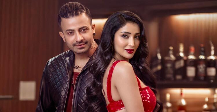 ‘রকস্টার’-এ নিজের দৃশ্য নিজেই ফাঁস করলেন নায়িকা!
