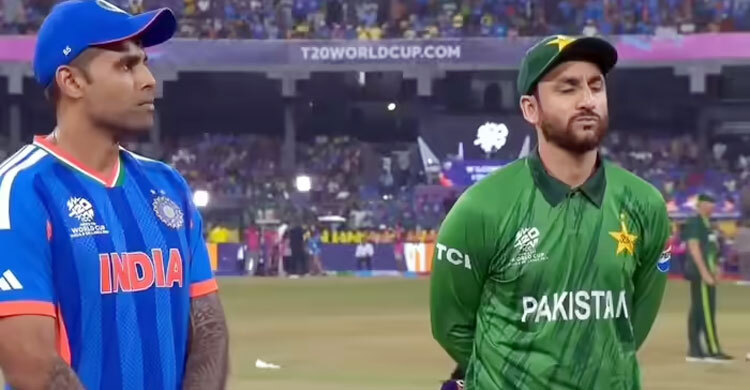 টস জিতে ভারতকে ব্যাটিংয়ে পাঠালো পাকিস্তান, হলো না হ্যান্ডশেক