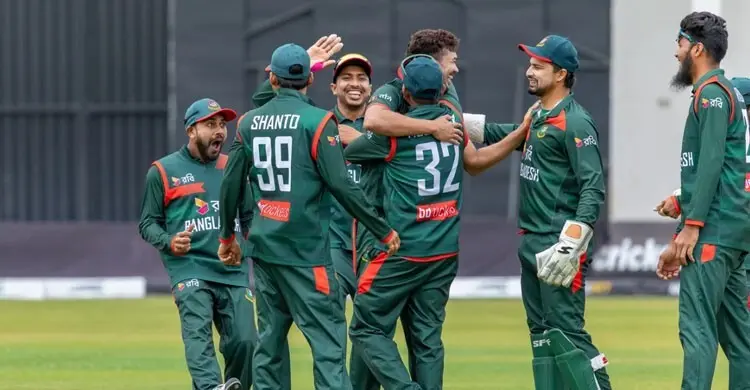 বাঁচা-মরার লড়াইয়ে ফিল্ডিংয়ে বাংলাদেশ