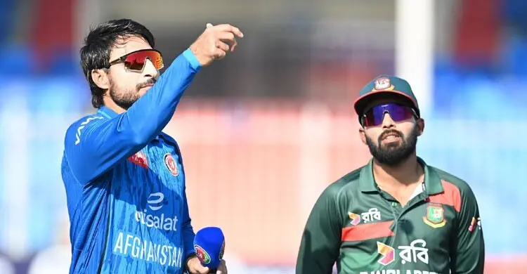 জয় আর সমীকরণের কঠিন লড়াইয়ে টস জিতে ব্যাটিংয়ে বাংলাদেশ