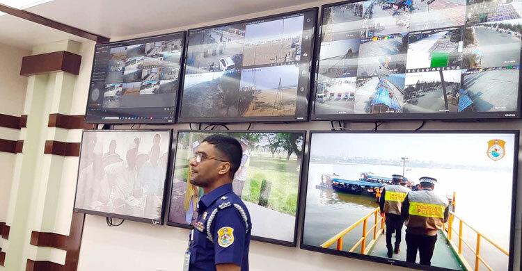 ঈদে বিপদগ্রস্ত পর্যটক সুইচ চাপলেই হাজির হবে ট্যুরিস্ট পুলিশ