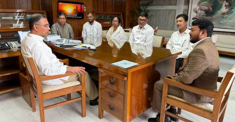 Govt appoints administrators to 5 more city corporations