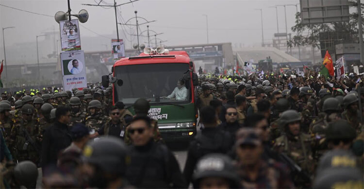 Tarique takes over three hours to cover 3.8km to July 36 Expressway