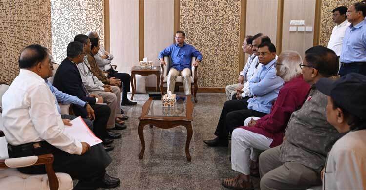 Hindu leaders meet PM, want 3-day Durga Puja holiday