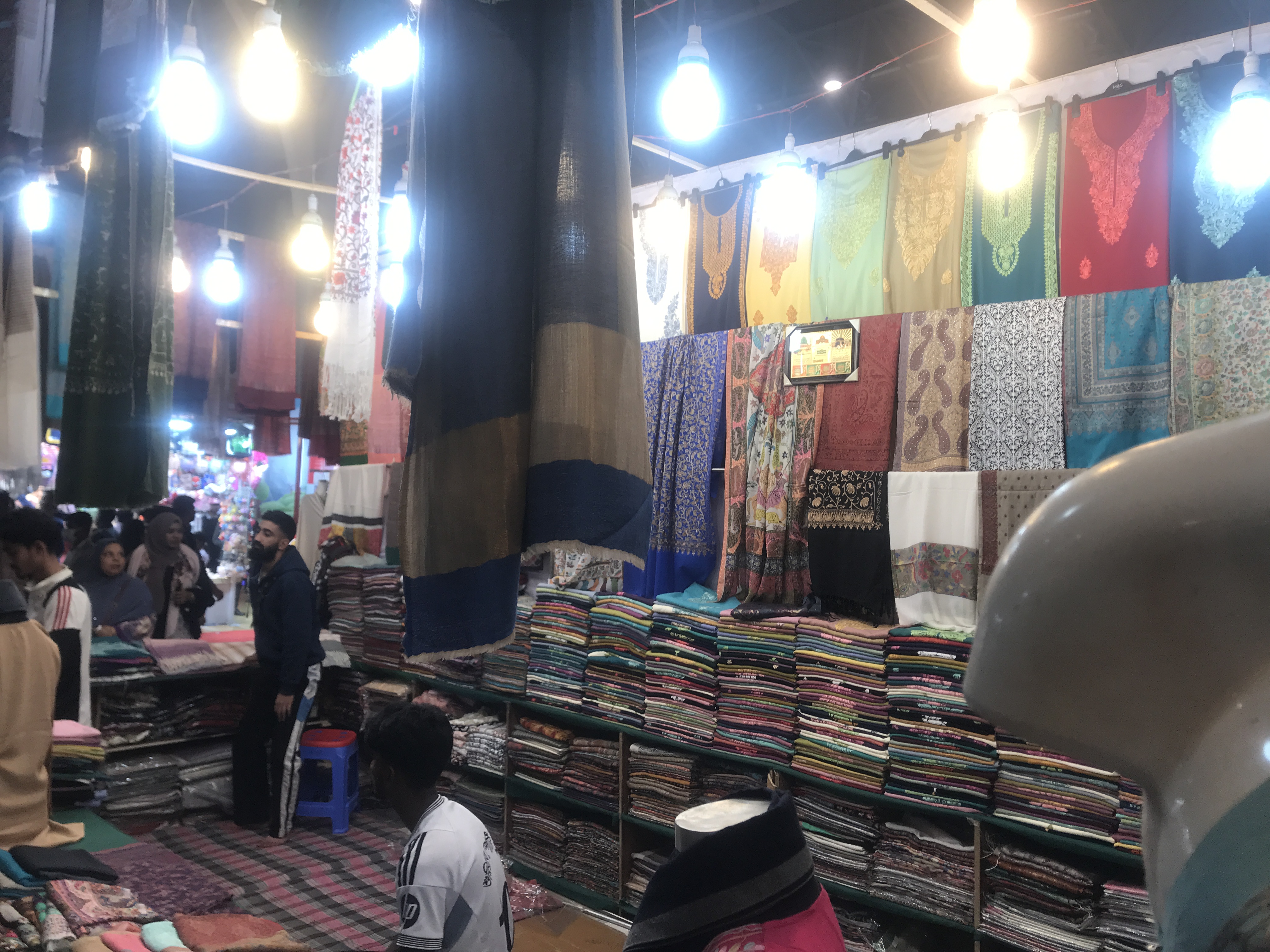 এবারের বাণিজ্য মেলায় যা পাওয়া যাচ্ছে