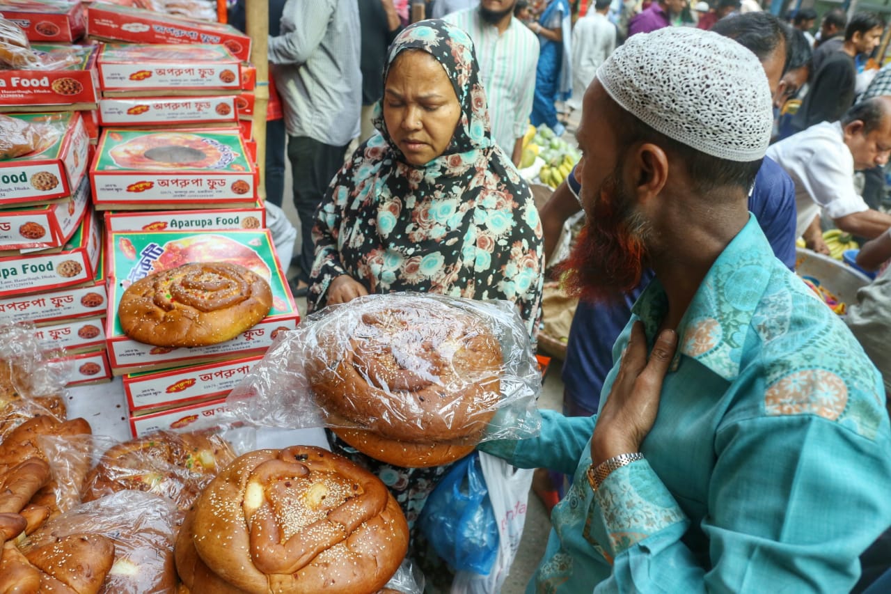 ঐতিহ্য ধরে রাখা পুরান ঢাকার নকশা রুটি