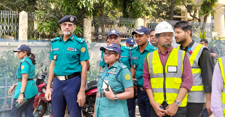 পথচারী পারাপারে শিগগির ৪ পয়েন্টে সিগন্যাল লাইট চালু