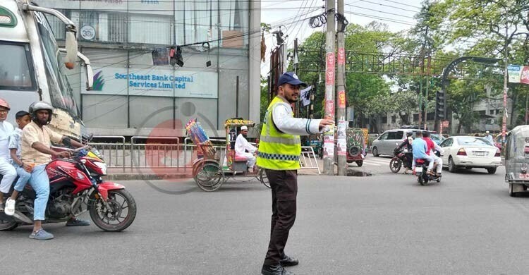ট্রাফিক এআই মামলার ভুয়া এসএমএস, সতর্ক থাকার আহ্বান ডিএমপির