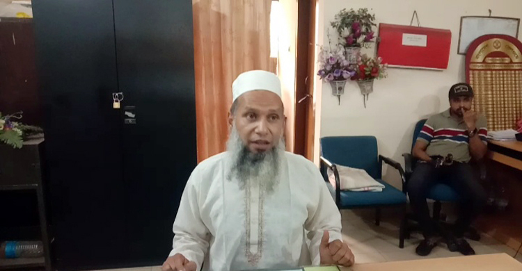 সিগন্যাল না পেলেও স্টেশনে প্রবেশ করে মালবাহী ট্রেন, এতেই দুর্ঘটনা