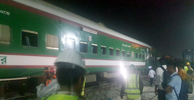 বঙ্গবন্ধু সেতুতে ট্রেন লাইনচ্যুত, কারণ জানতে তদন্ত কমিটি