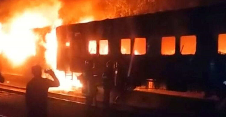 Intercity train torched in Jamalpur