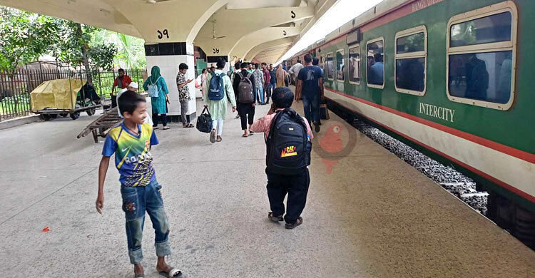 কমলাপুর থেকে বিলম্বে ছাড়বে উত্তরবঙ্গগামী ট্রেন