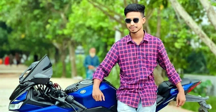 বগুড়ায় ট্রেনে কাটা পড়ে কলেজছাত্রের মৃত্যু