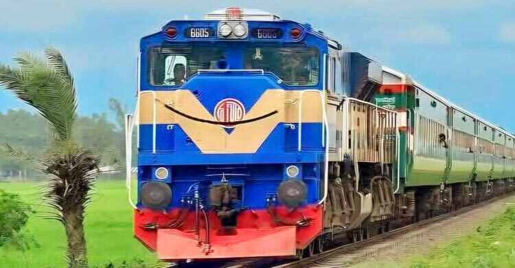 যাত্রী কম খরচ বেশি, মাসে লোকসান ৫০-৬০ লাখ