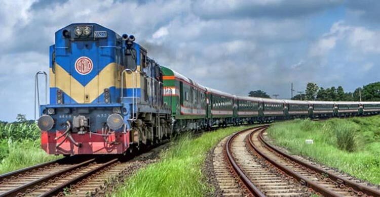 মিরসরাইয়ে ট্রেনে কাটা পড়ে প্রাণ গেলো যুবকের