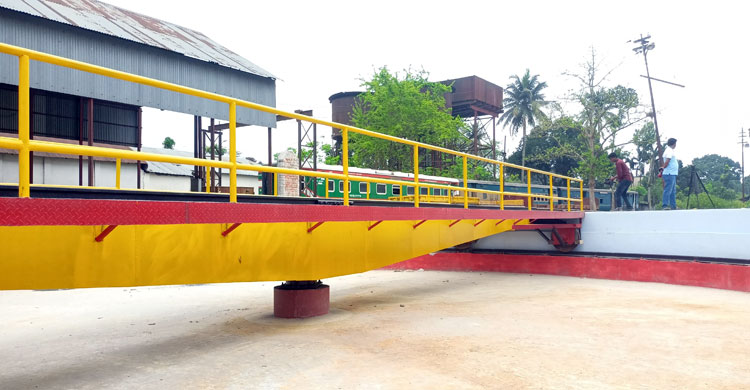 দেশে প্রথম তৈরি হলো রেলের ইঞ্জিন ও কোচ ঘোরানোর &lsquo;টার্ন টেবিল&rsquo;