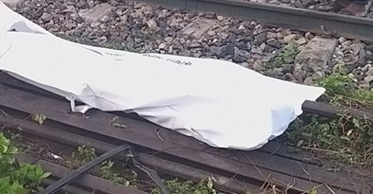 ভোট দিয়ে ফেরার পথে ট্রেনে কাটা পড়ে বৃদ্ধের মৃত্যু