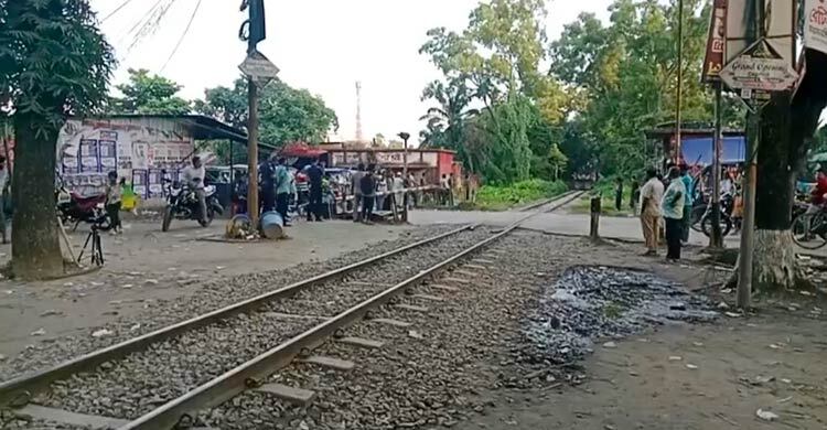 শিক্ষার্থীদের অবরোধ প্রত্যাহার, ঢাকা-ময়মনসিংহ ট্রেন চলাচল শুরু