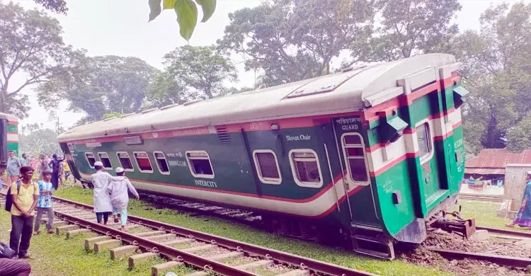 সাড়ে ১৮ ঘণ্টা পর সচল ময়মনসিংহ-ভৈরব রেলপথ