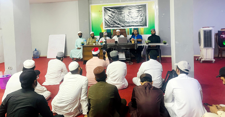 মাইলস্টোন ট্র্যাজেডি: আল-আজহারে বাংলাদেশি শিক্ষার্থীদের দোয়া