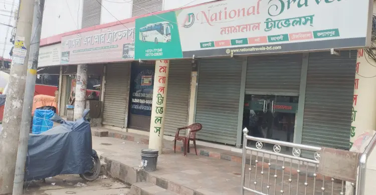 রাজশাহীতে পরিবহন শ্রমিকদের দুই পক্ষের দ্বন্দ্বে বাস চলাচল বন্ধ