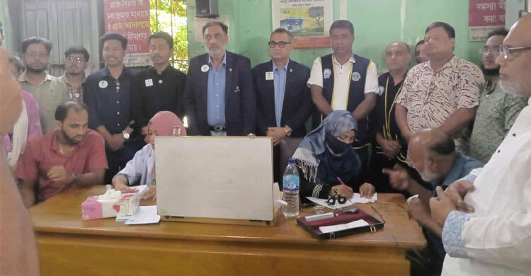 সোনাইছড়িতে বন্ধন লায়ন্স ক্লাবের ফ্রি চক্ষু চিকিৎসা ক্যাম্প