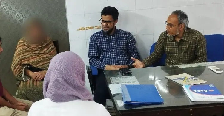 শোকাহত মায়ের চিকিৎসা অব্যাহত, পাশে থাকার আশ্বাস বিএনপির