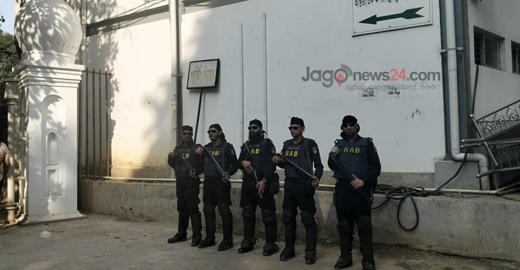 ট্রাইব্যুনালে কড়া নিরাপত্তা, সেনাবাহিনী-বিজিবি-পুলিশের অবস্থান