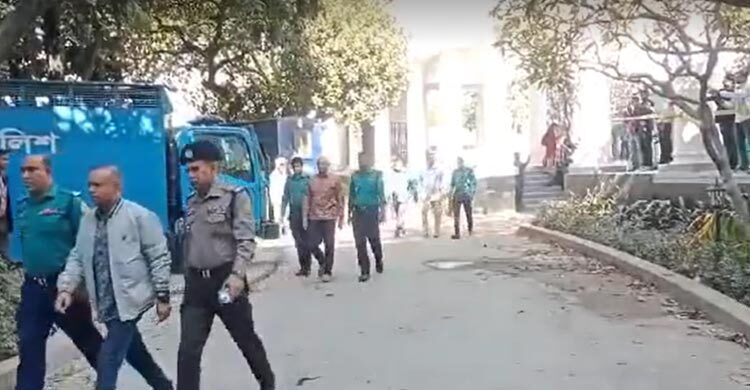 তিন মামলার শুনানিতে ১৫ সেনা কর্মকর্তা ট্রাইব্যুনালে হাজির