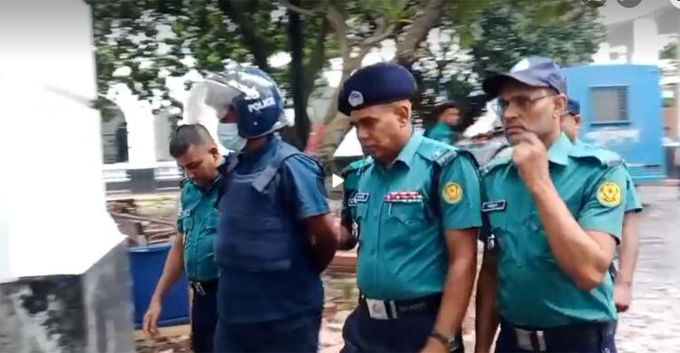 ছাত্রদের ড্রোন দিয়ে খোঁজা ইশতিয়াককে ট্রাইব্যুনালে হাজির