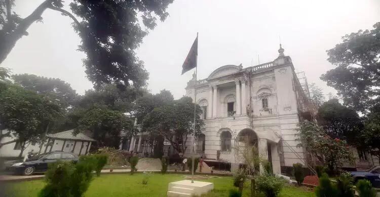 ইনুকে মনোবল না হারিয়ে ‘বুকে বল রাখার’ সাহস জোগালেন দীপু মনি