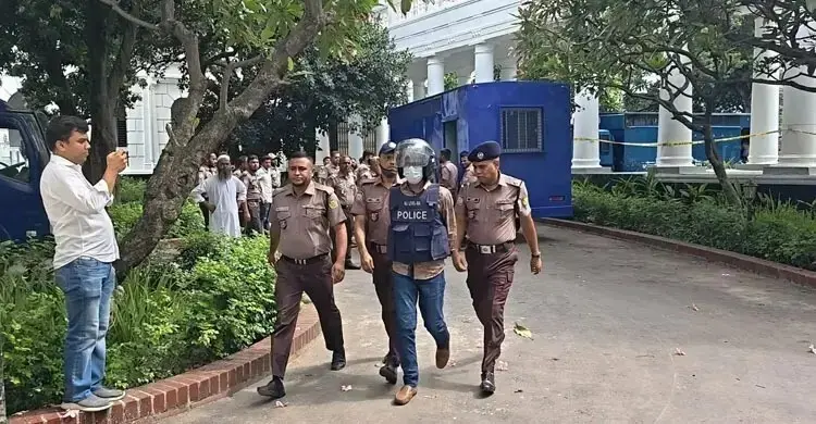 ‘আমার ভাইকে ভিকটিম বানানো হয়েছে’ রায়ের পর চঞ্চলের ভাইয়ের ক্ষোভ